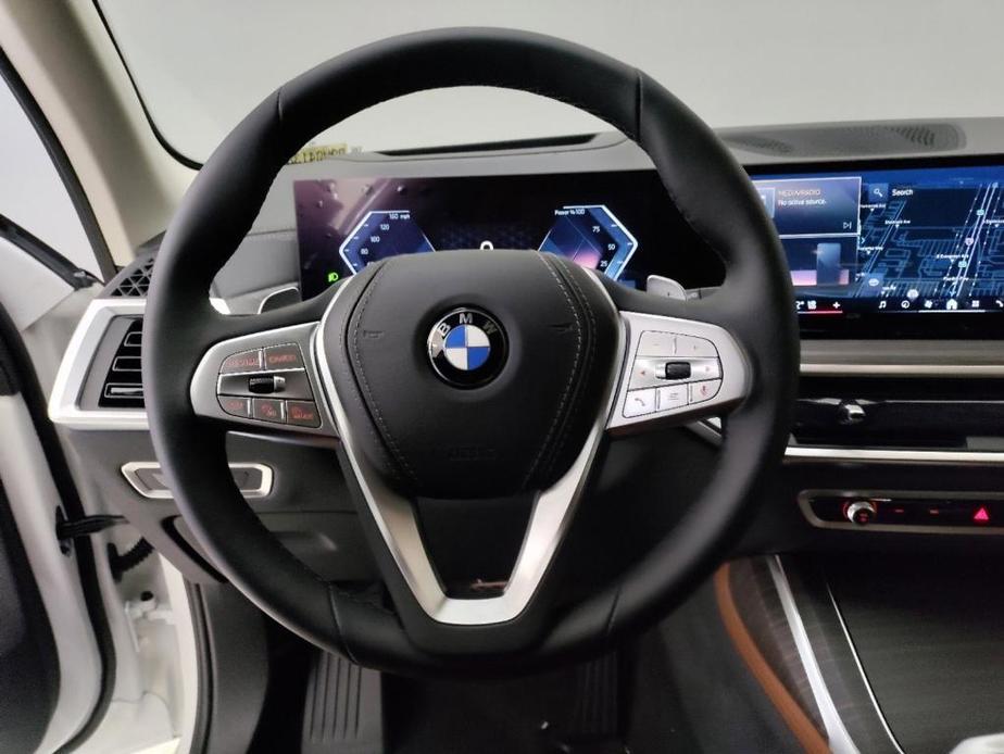 new 2024 BMW X7 car, priced at $88,615