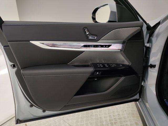 new 2025 BMW i7 car, priced at $114,655