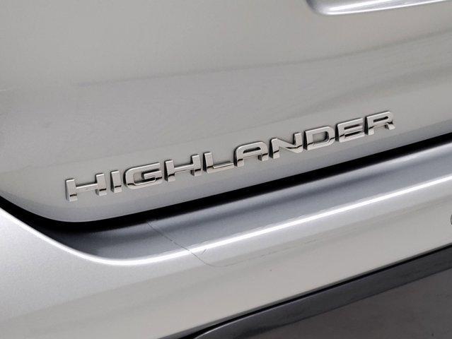 used 2021 Toyota Highlander Hybrid car, priced at $34,998