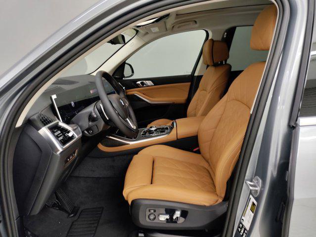 new 2026 BMW X7 car, priced at $90,565