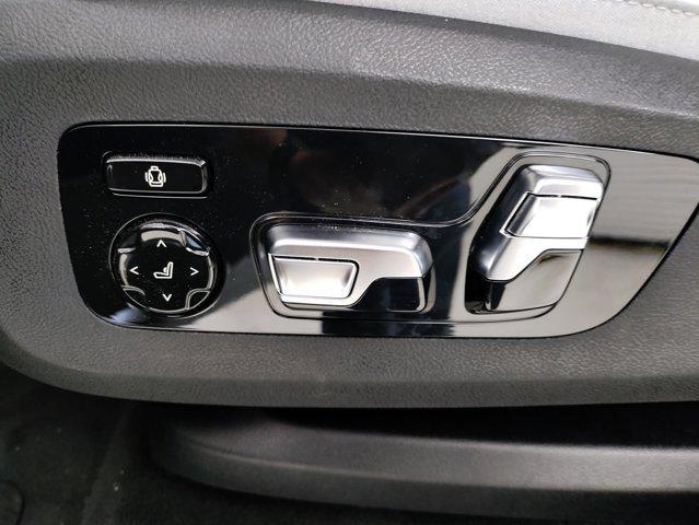 new 2026 BMW X7 car, priced at $98,625
