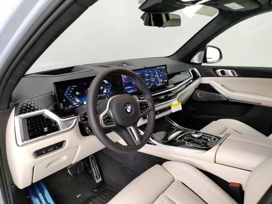 new 2025 BMW X7 car, priced at $124,325