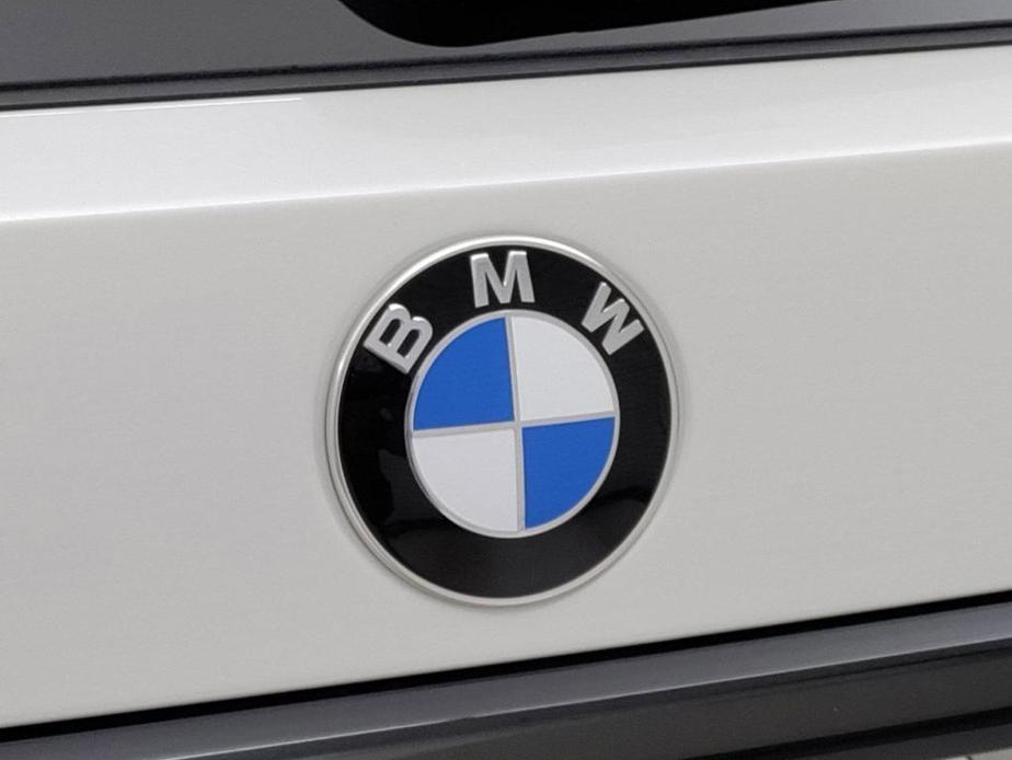 new 2025 BMW X7 car, priced at $120,275