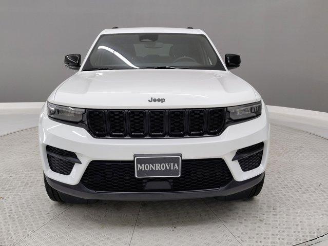 used 2024 Jeep Grand Cherokee car, priced at $29,998