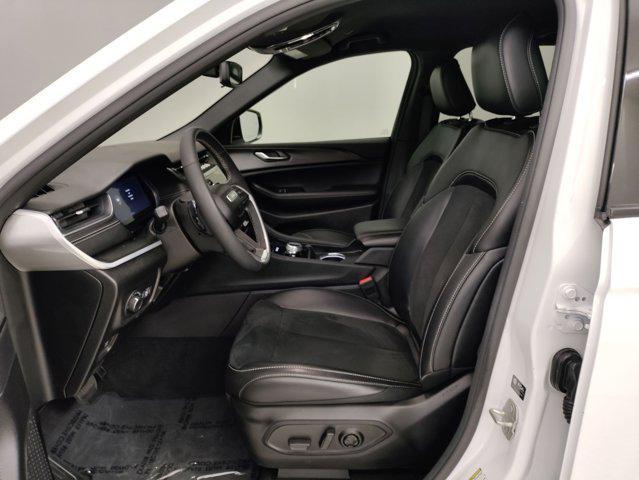 used 2024 Jeep Grand Cherokee car, priced at $29,998