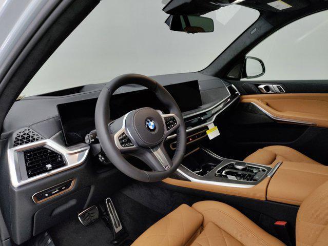 new 2025 BMW X7 car, priced at $95,305