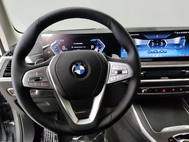 new 2025 BMW X7 car, priced at $87,225