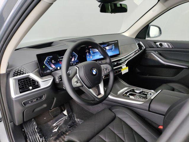 new 2025 BMW X7 car, priced at $87,225