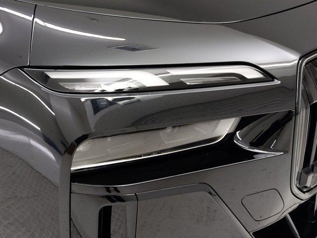 new 2025 BMW 740 car, priced at $104,205