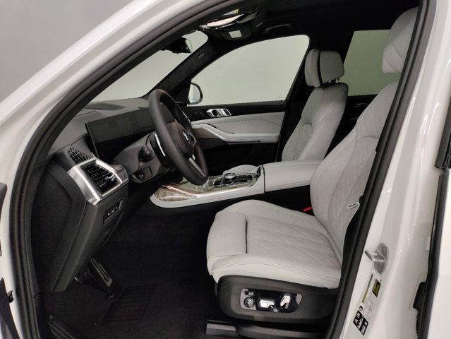 new 2025 BMW X7 car, priced at $97,855