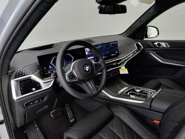 new 2025 BMW X7 car, priced at $91,975