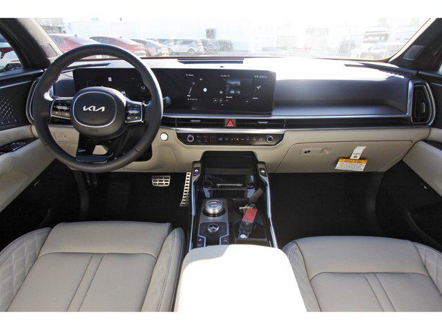 new 2025 Kia Sorento Hybrid car, priced at $48,490