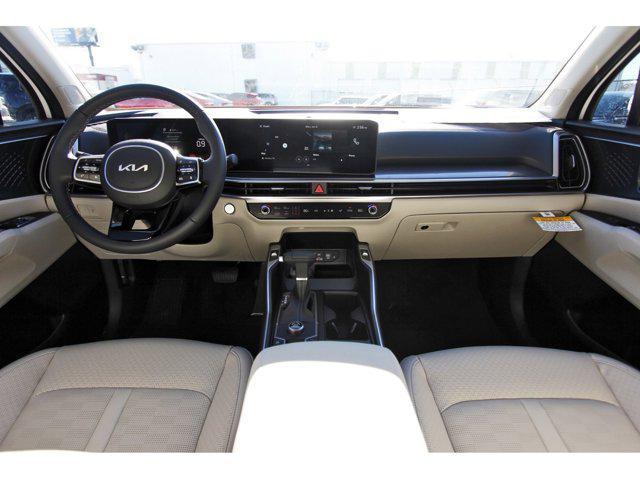 new 2025 Kia Sorento car, priced at $37,985