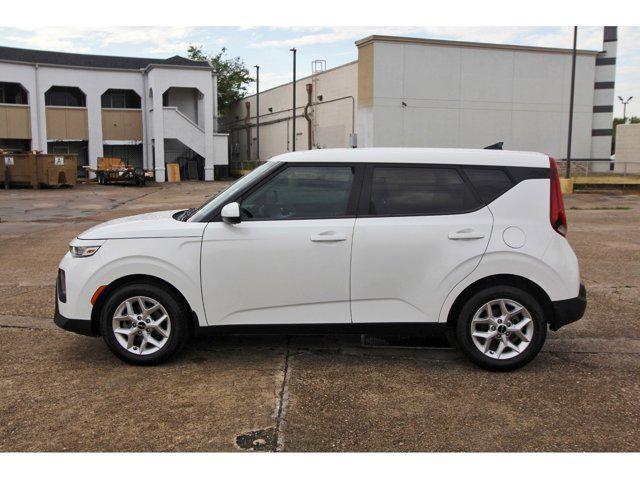 used 2022 Kia Soul car, priced at $17,988