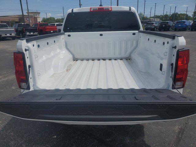 new 2024 Chevrolet Colorado car, priced at $39,800