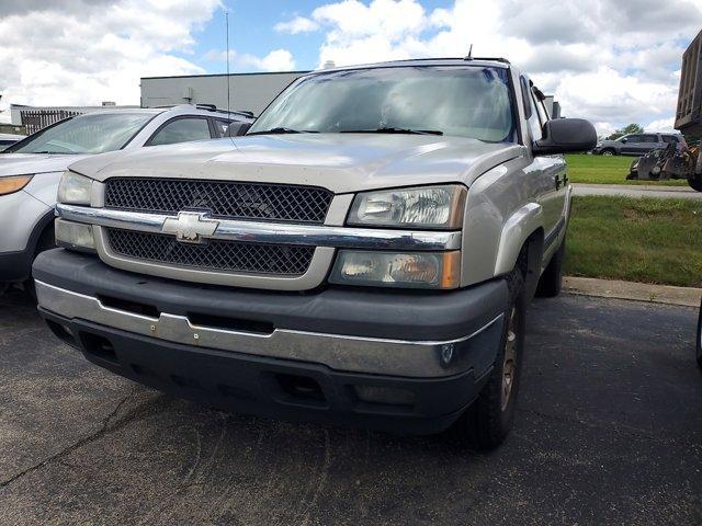 used 2005 Chevrolet Avalanche car, priced at $6,700