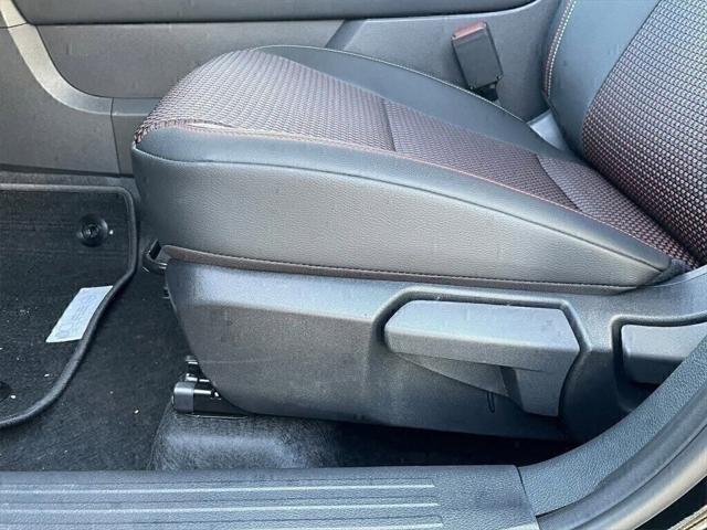 new 2025 Nissan Kicks car, priced at $27,278