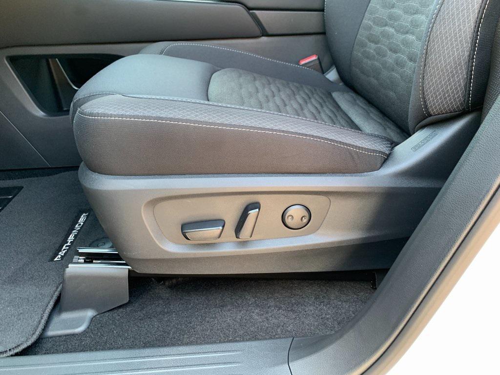 new 2025 Nissan Pathfinder car, priced at $41,483