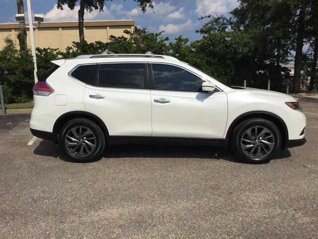 used 2016 Nissan Rogue car