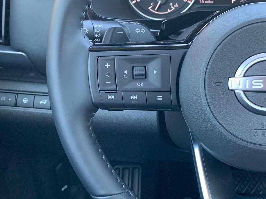 new 2025 Nissan Pathfinder car, priced at $39,085