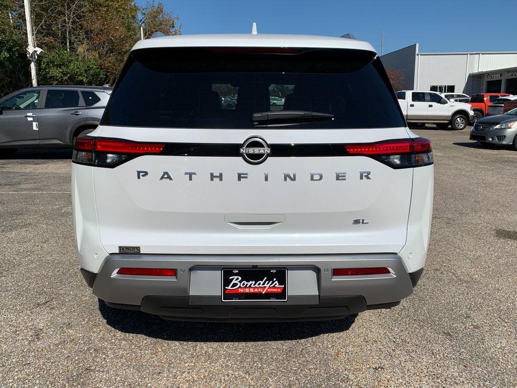new 2025 Nissan Pathfinder car, priced at $39,085