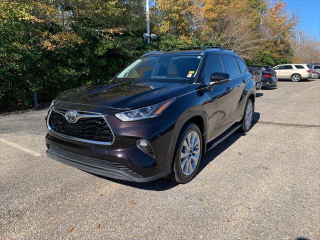 used 2020 Toyota Highlander car, priced at $27,258