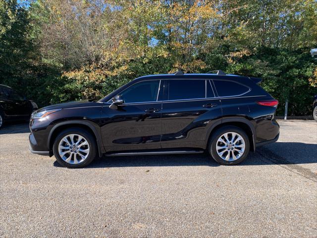 used 2020 Toyota Highlander car, priced at $27,258