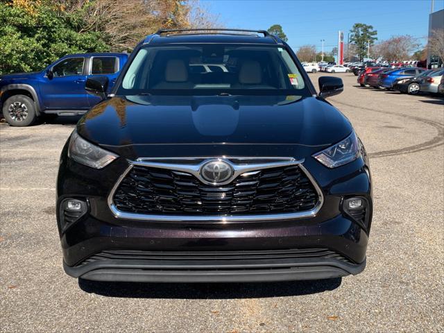 used 2020 Toyota Highlander car, priced at $27,258