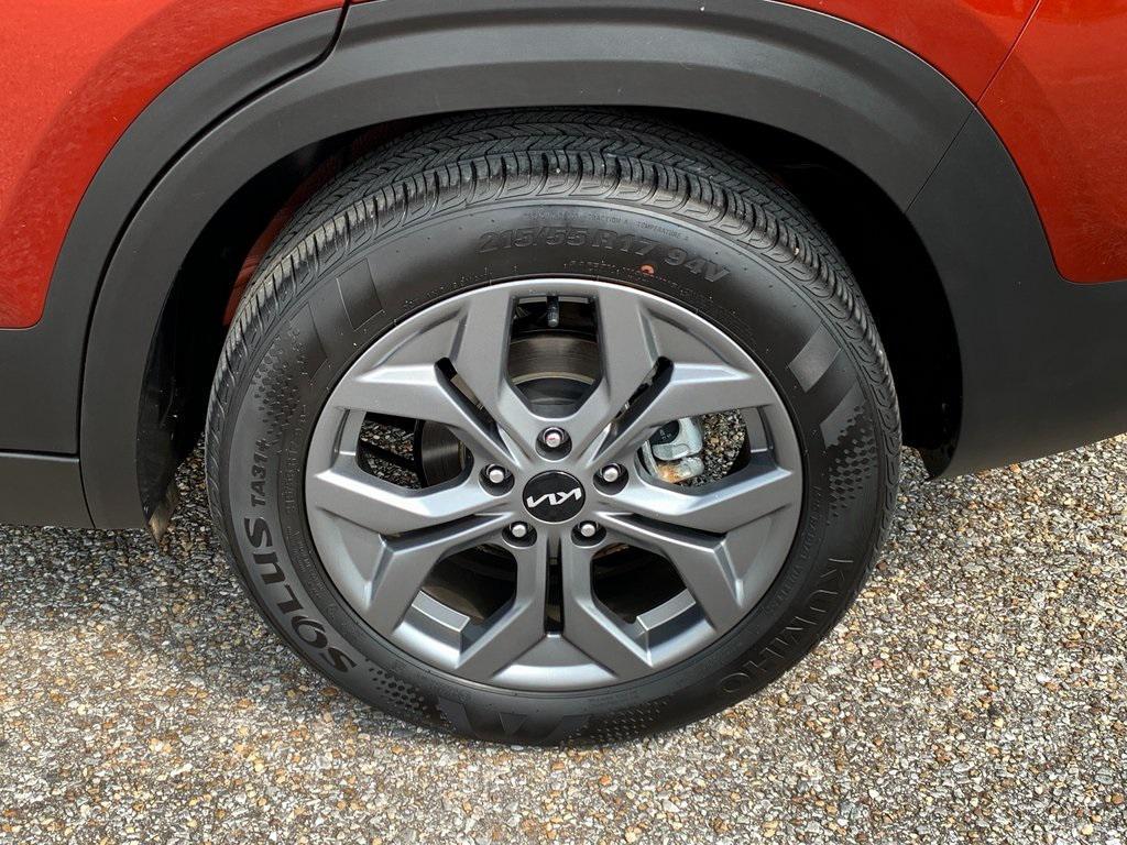 used 2024 Kia Seltos car, priced at $22,255