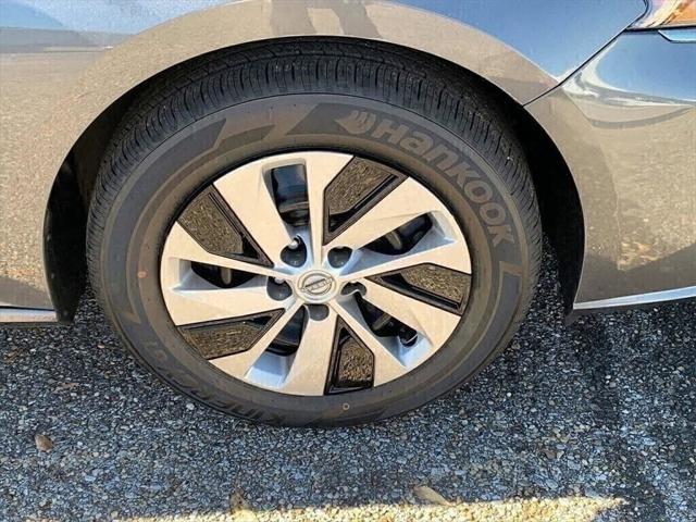 new 2025 Nissan Altima car, priced at $26,467
