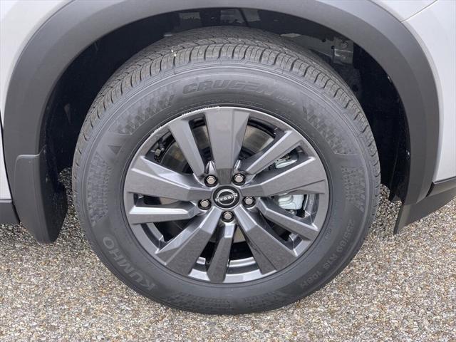 new 2025 Nissan Pathfinder car, priced at $40,940