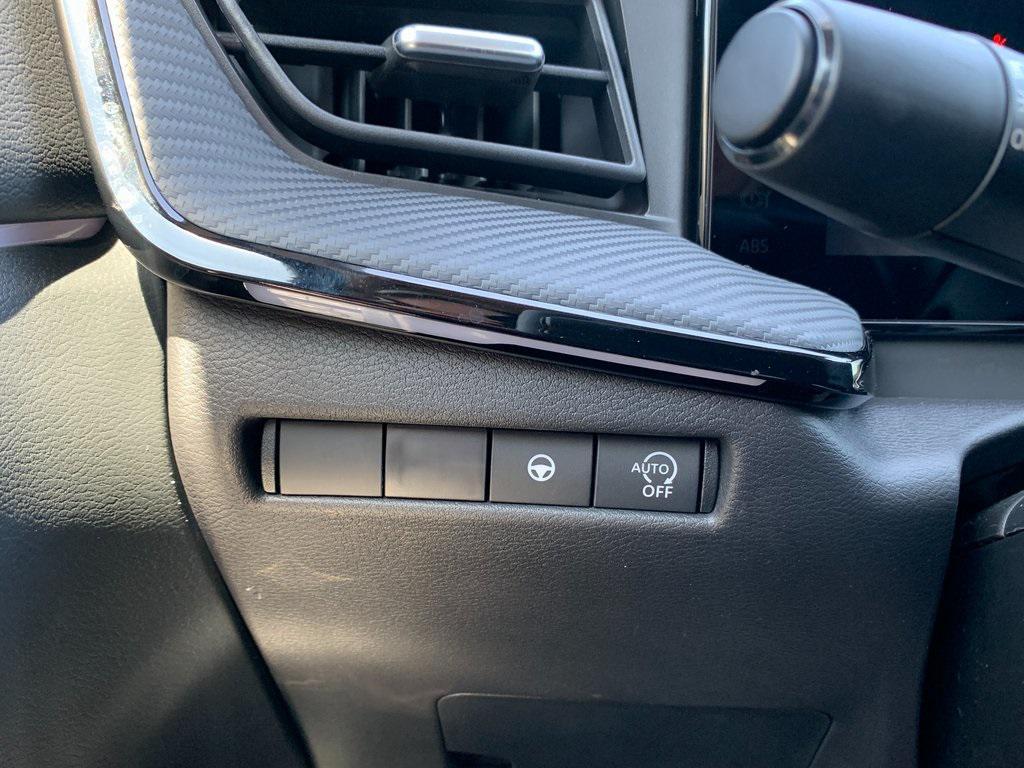 new 2025 Nissan Kicks car, priced at $27,418