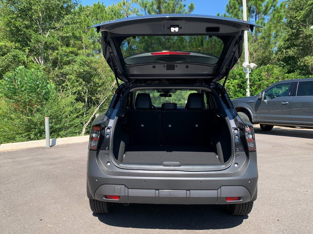 new 2025 Nissan Kicks car, priced at $27,418