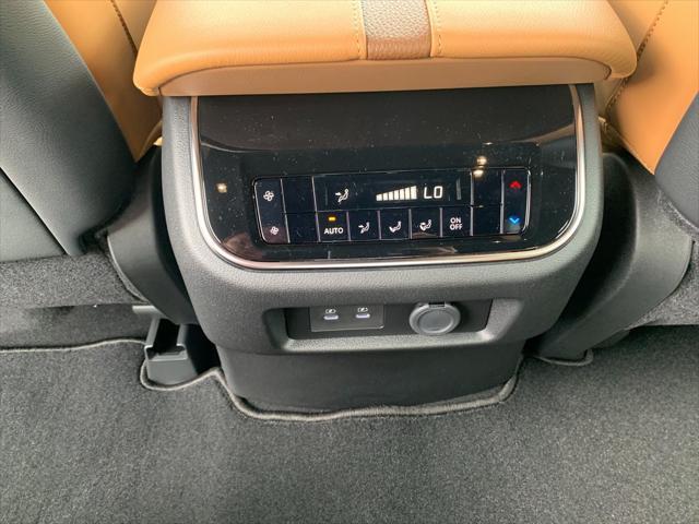 new 2025 Nissan Armada car, priced at $67,680