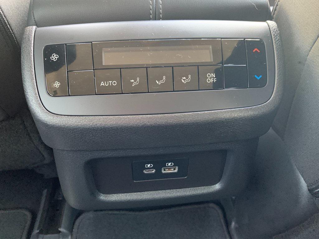 new 2025 Nissan Pathfinder car, priced at $41,743