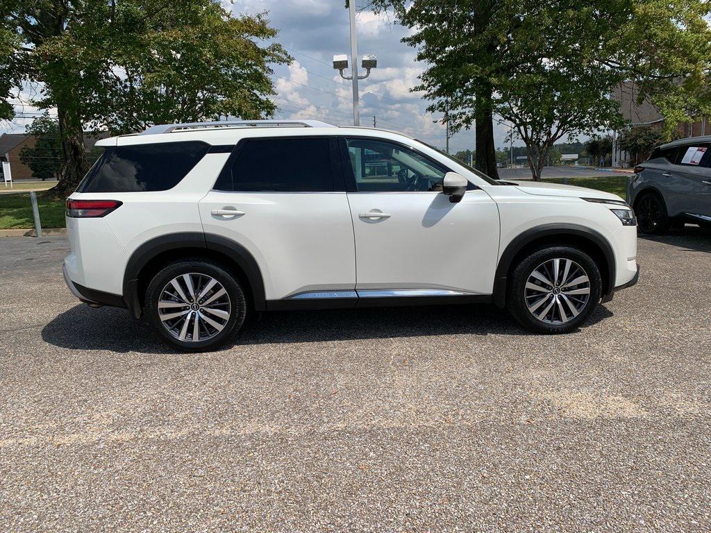 used 2022 Nissan Pathfinder car, priced at $35,164