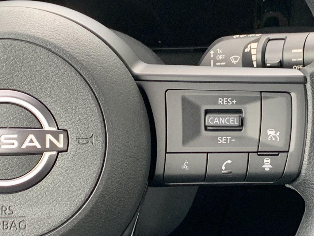 new 2025 Nissan Kicks car, priced at $23,379