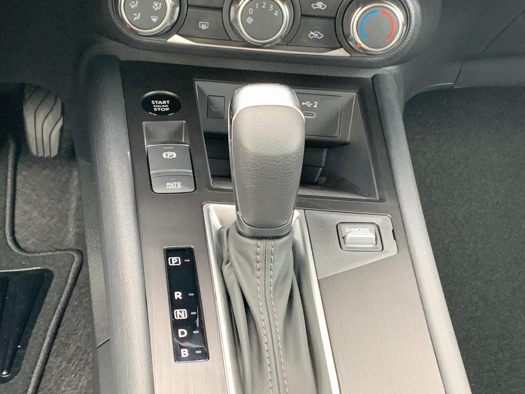 new 2025 Nissan Kicks car, priced at $23,379