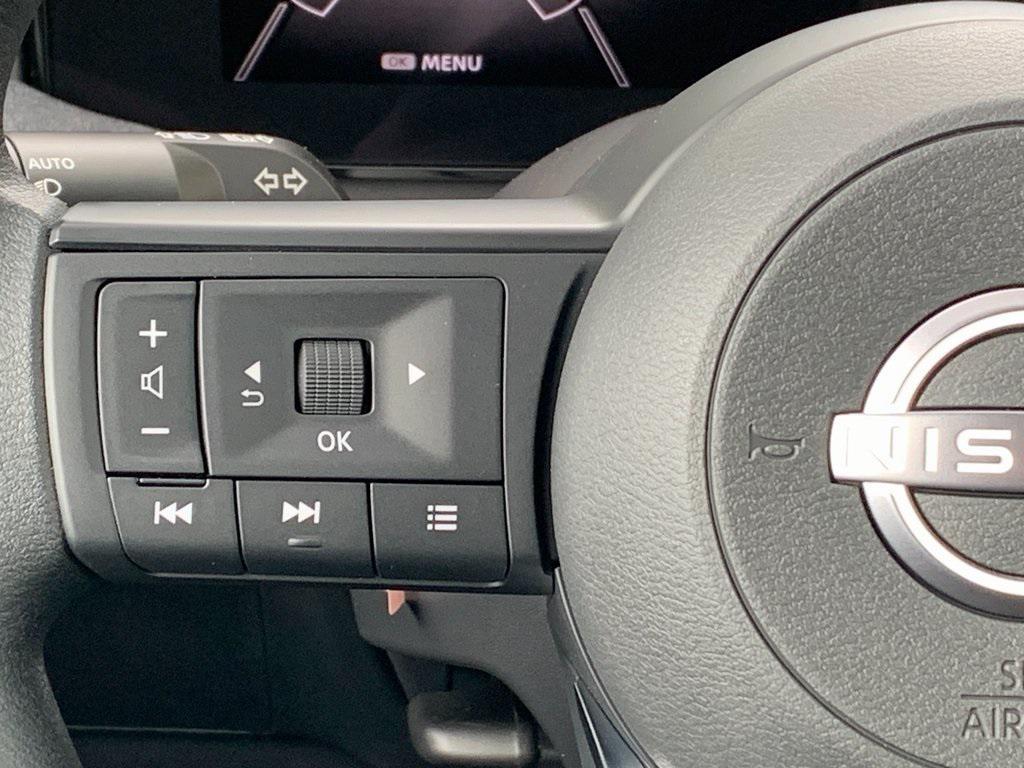 new 2025 Nissan Kicks car, priced at $23,379