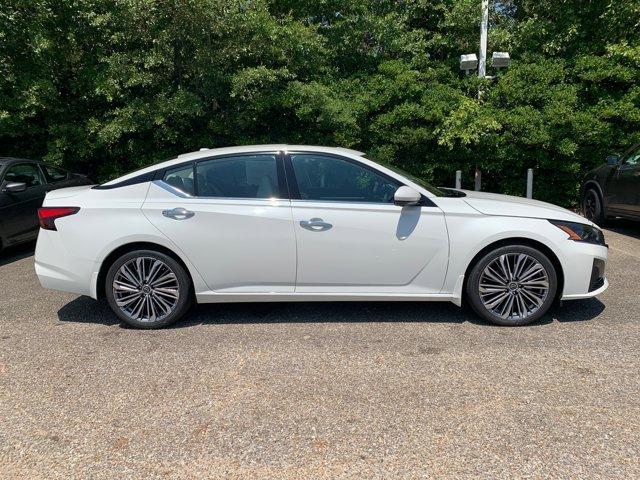 new 2024 Nissan Altima car, priced at $31,453