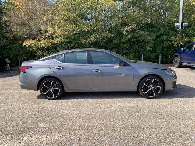 new 2025 Nissan Altima car, priced at $27,465