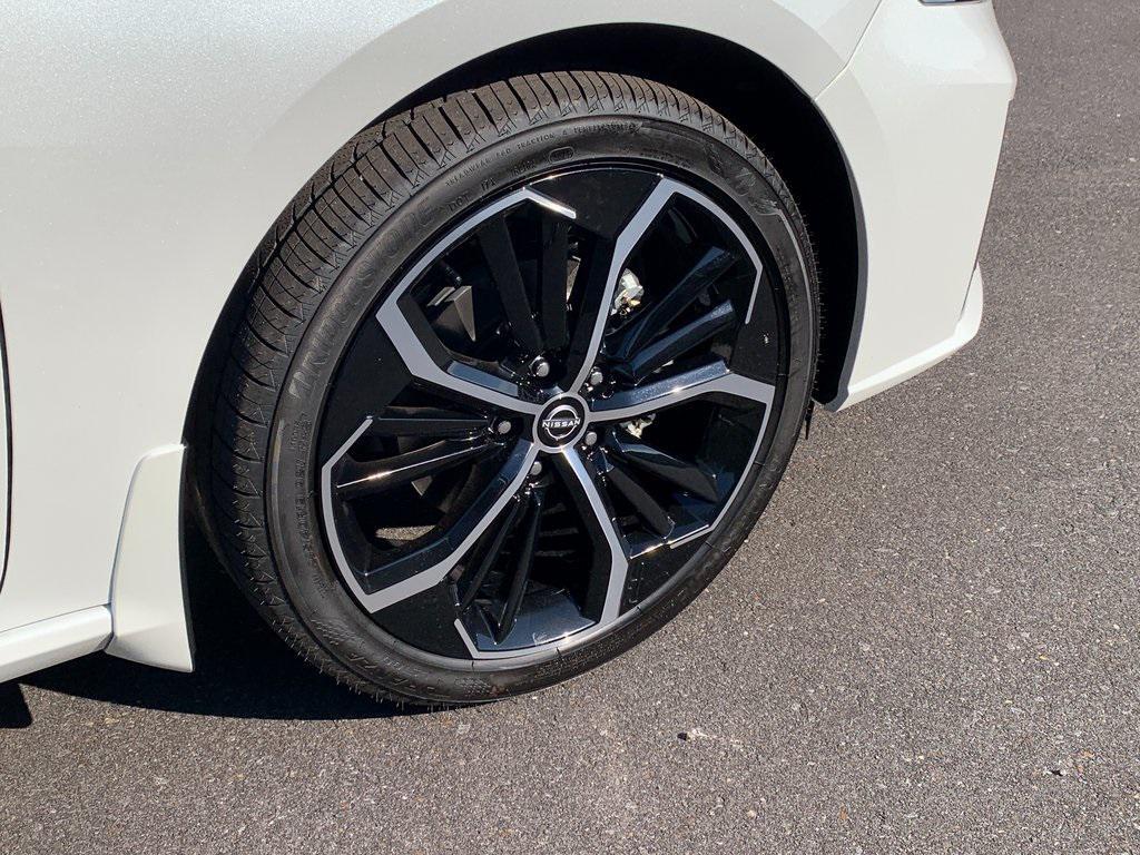 new 2025 Nissan Altima car, priced at $31,296