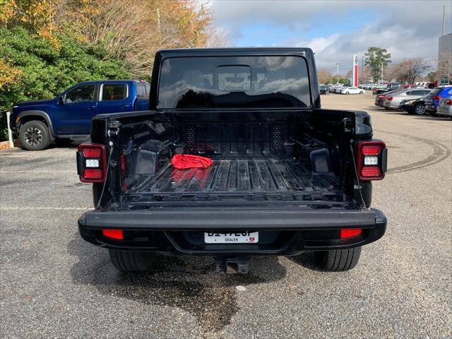 used 2023 Jeep Gladiator car, priced at $40,094