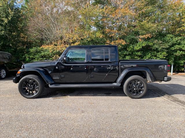 used 2023 Jeep Gladiator car, priced at $40,094