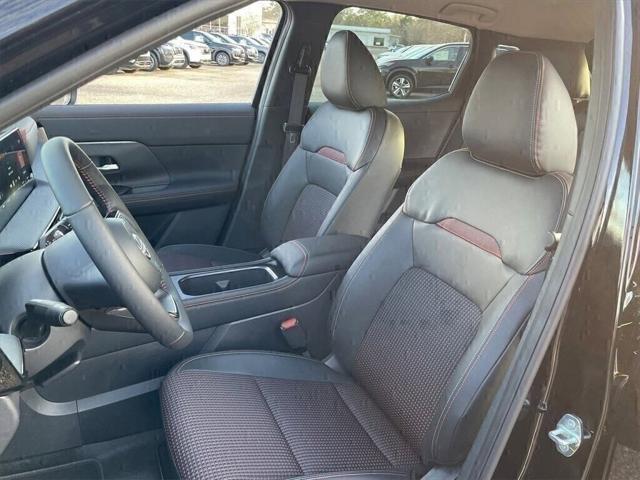 new 2025 Nissan Kicks car, priced at $27,052