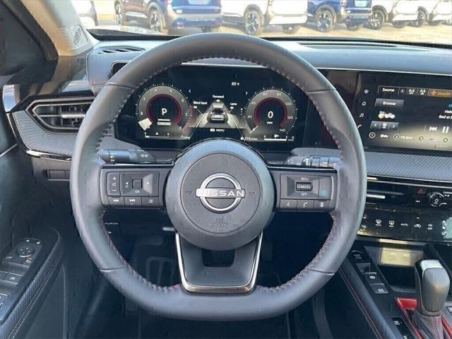 new 2025 Nissan Kicks car, priced at $26,298