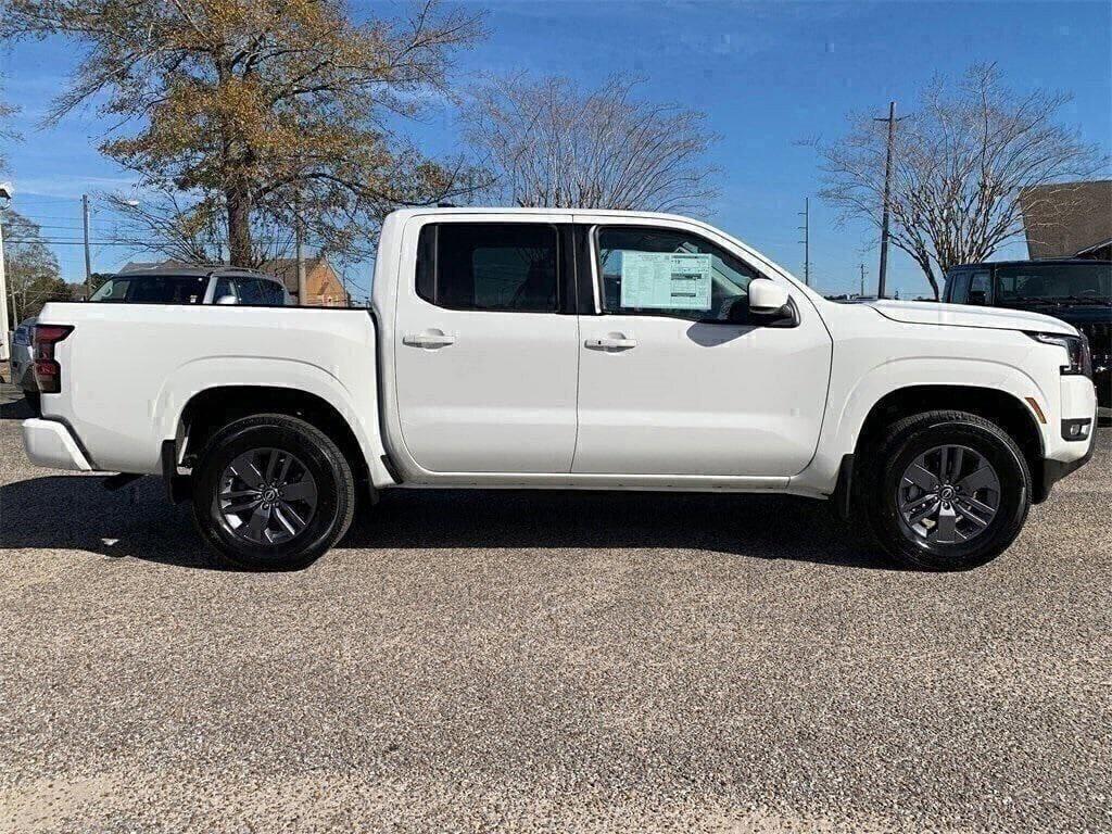 new 2025 Nissan Frontier car, priced at $36,657