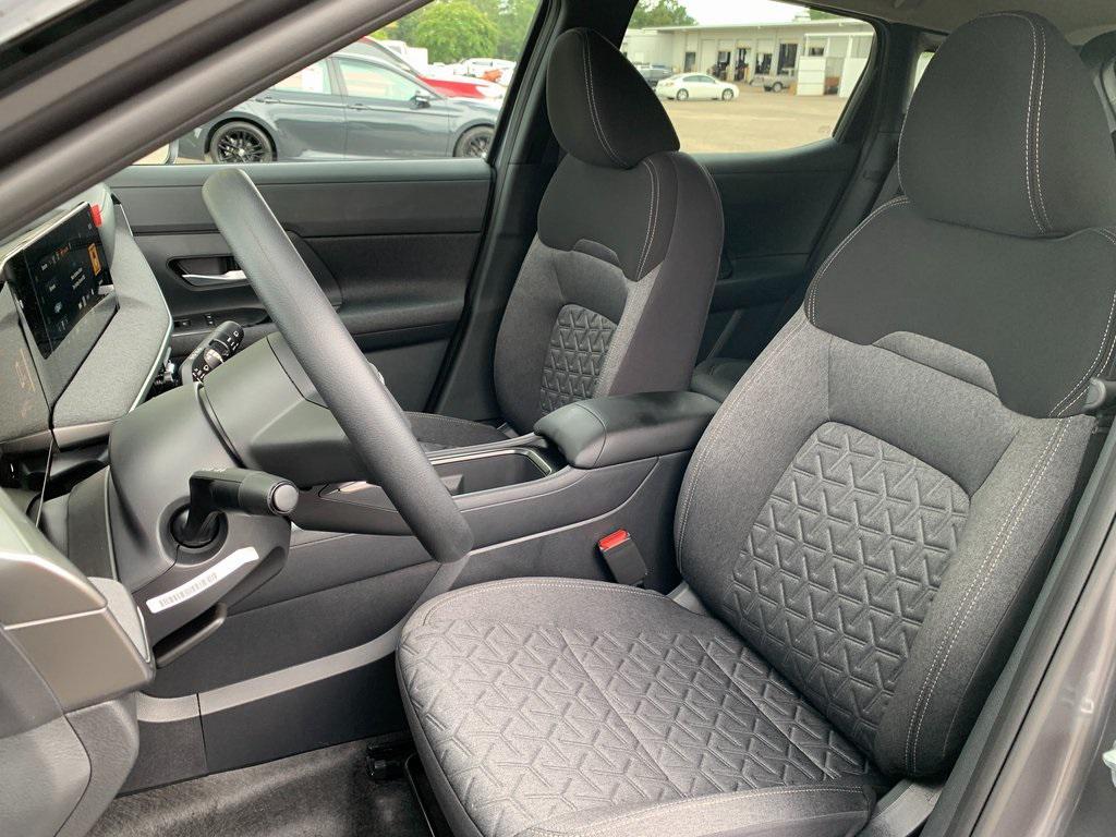 new 2025 Nissan Kicks car, priced at $25,450
