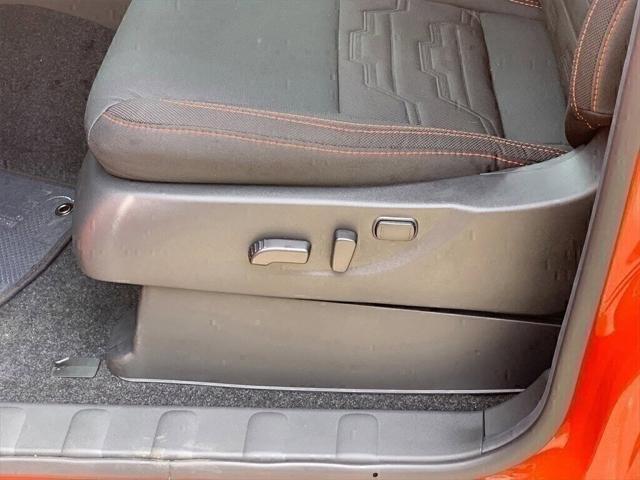 new 2025 Nissan Frontier car, priced at $39,988