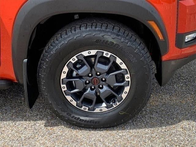 new 2025 Nissan Frontier car, priced at $39,978